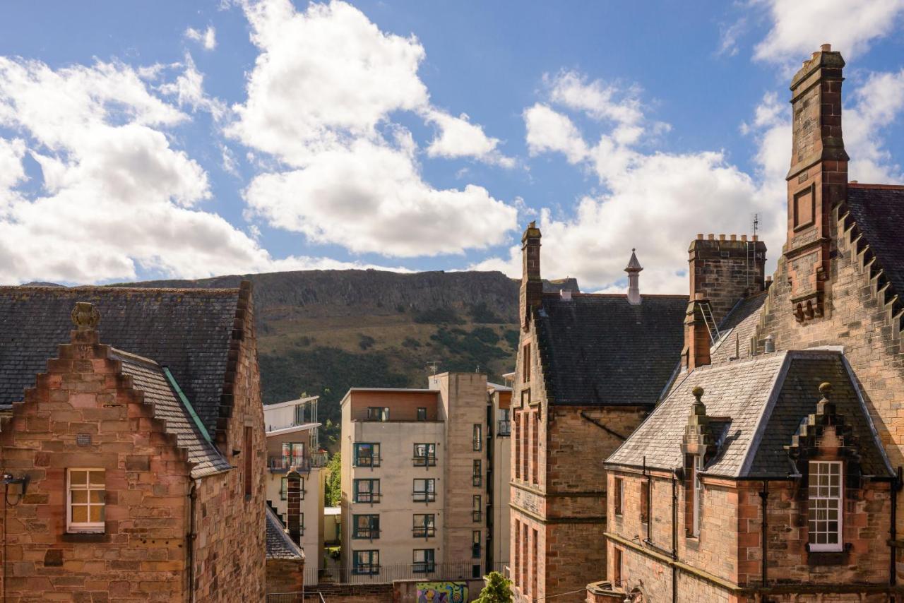 The Canongate Apartment Edinburgh Exterior photo